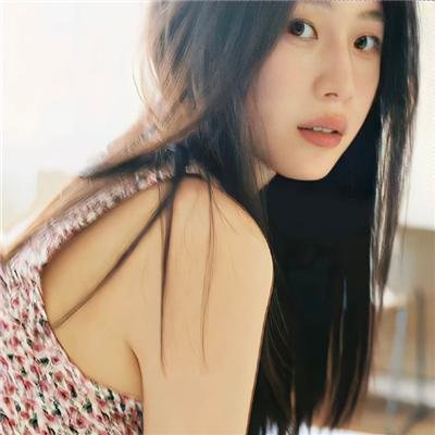 绿杨移作两家春 在线观看